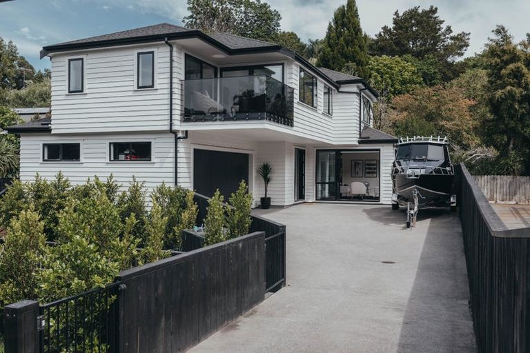 Photo of property in 26b Hythe Terrace, Mairangi Bay, Auckland, 0630
