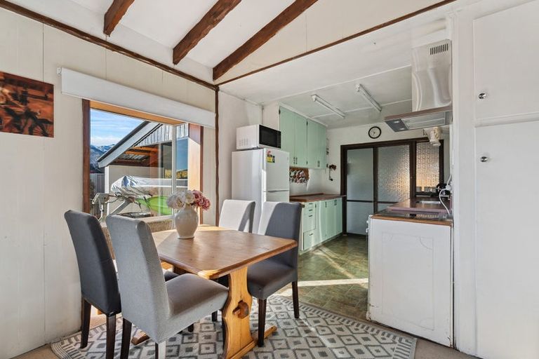 Photo of property in 4 Gavan Street, Cromwell, 9310