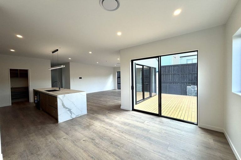 Photo of property in 90 Huanui Drive, Wainui, 0992