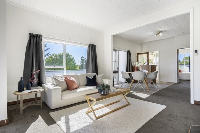 Photo of property in 31 Cameron Road, Waiuku, 2681