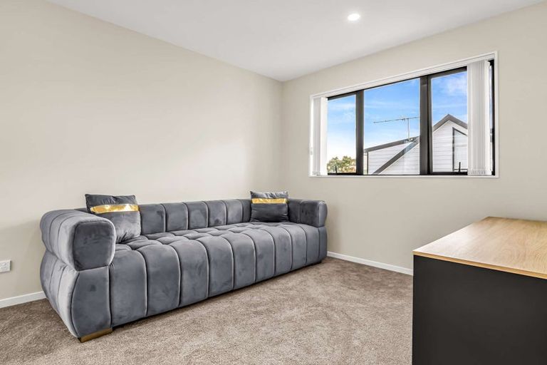 Photo of property in 6/684 Te Atatu Road, Te Atatu Peninsula, Auckland, 0610