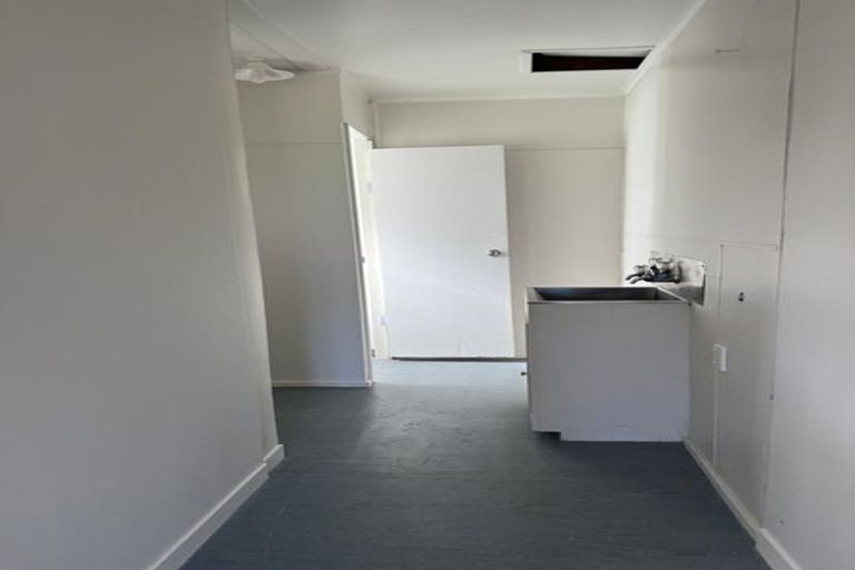 Photo of property in 73a Heathdale Crescent, Papakura, 2110