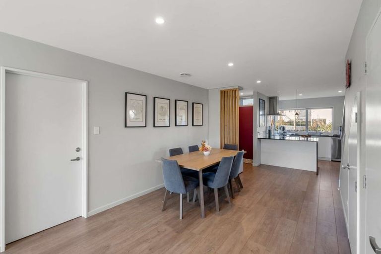 Photo of property in 42 Menin Gate Crescent, Broomfield, Christchurch, 8042