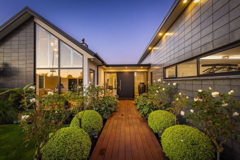 Photo of property in 31 Hinterland Drive, Prebbleton, 7604