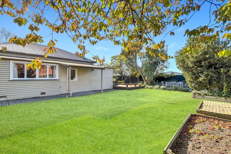 Photo of property in 150 Innes Road, St Albans, Christchurch, 8052