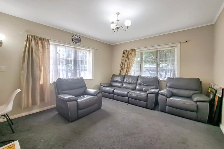 Photo of property in 22 Malone Road, Waterloo, Lower Hutt, 5011