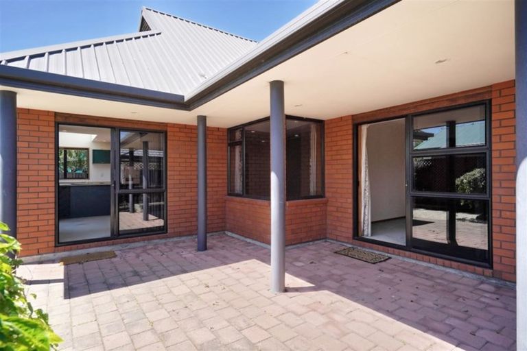 Photo of property in 16 Cardiff Avenue, Somerfield, Christchurch, 8024