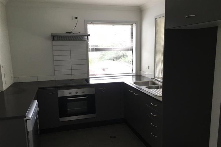 Photo of property in St Claire Village, 1/172 Mcleod Road, Te Atatu South, Auckland, 0610