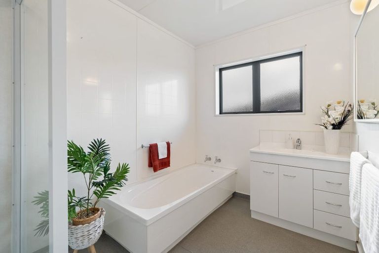 Photo of property in 34 Amber Drive, Tikipunga, Whangarei, 0112