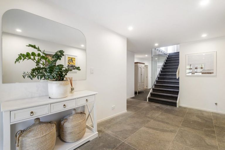 Photo of property in 27 Hemi Street, Narrow Neck, Auckland, 0622