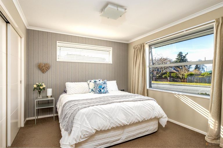 Photo of property in 24 Tancred Street, Geraldine, 7930