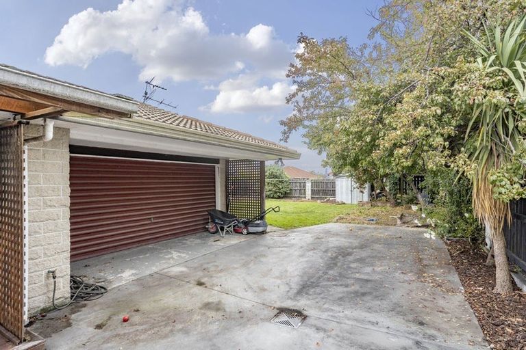 Photo of property in 13 Parkhouse Drive, Rangiora, 7400