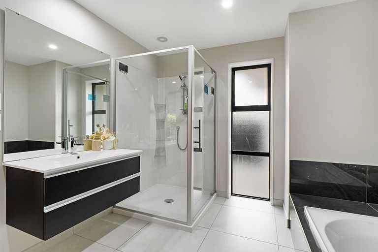 Photo of property in 12 Karere Avenue, Marshland, Christchurch, 8083