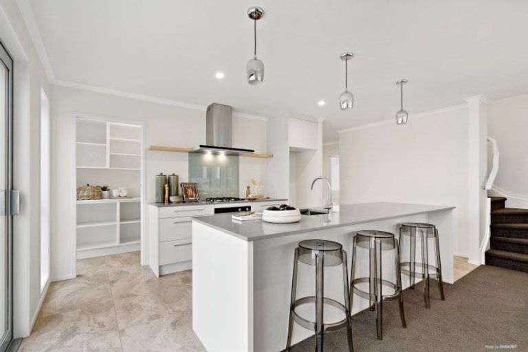 Photo of property in 76 Hayfield Way, Karaka, Papakura, 2113