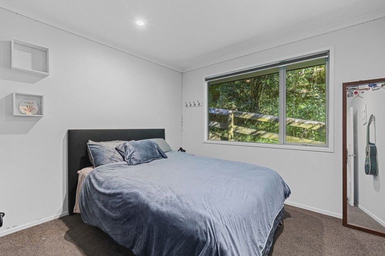Photo of property in 198 Seaview Road, Westown, New Plymouth, 4310