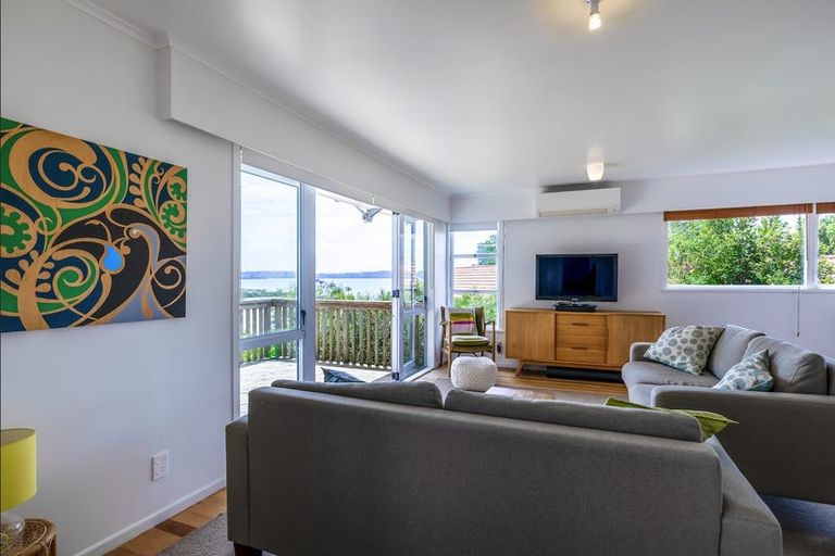 Photo of property in 40 Gill Avenue, Te Atatu Peninsula, Auckland, 0610