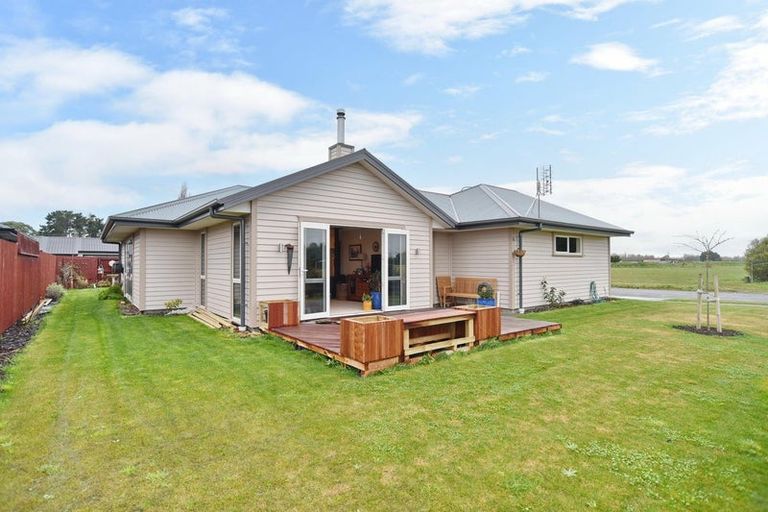 Photo of property in 88 Petries Road, Woodend, 7610