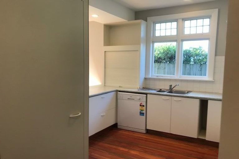 Photo of property in 25 Kinloch Street, St Albans, Christchurch, 8014