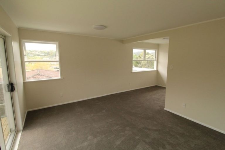 Photo of property in 10 Norman Road, Hauraki, Auckland, 0622
