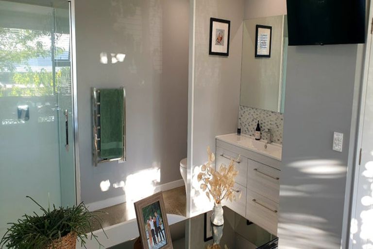Photo of property in 43 Kittyhawk Drive, Kinloch, Taupo, 3377
