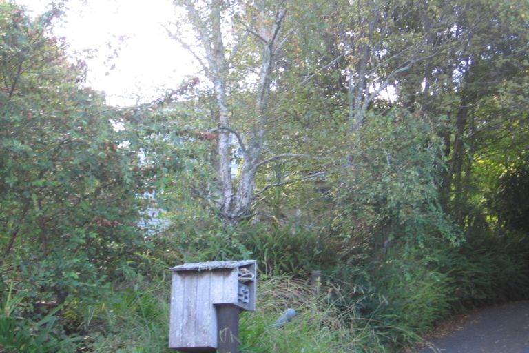 Photo of property in 1/53 Seaton Road, Murrays Bay, Auckland, 0630