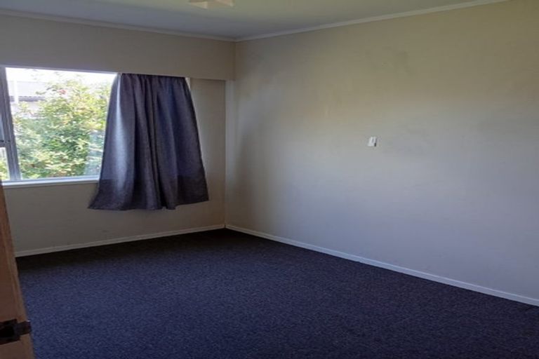 Photo of property in 28 Marcel Place, Glenfield, Auckland, 0629