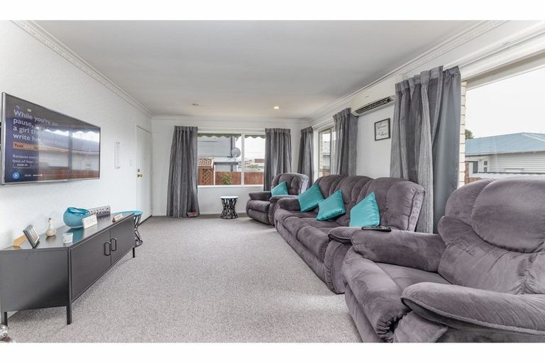 Photo of property in 299 Linwood Avenue, Linwood, Christchurch, 8062
