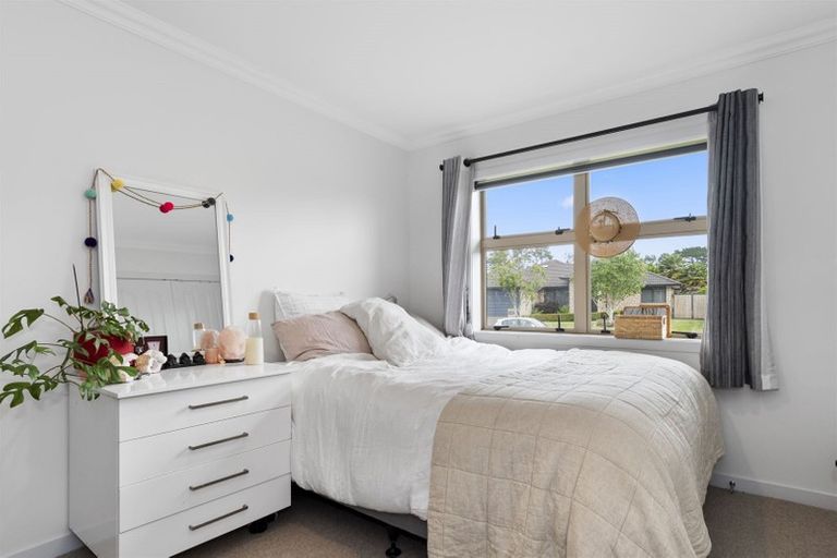 Photo of property in 1 Kereru Place, Pyes Pa, Tauranga, 3112