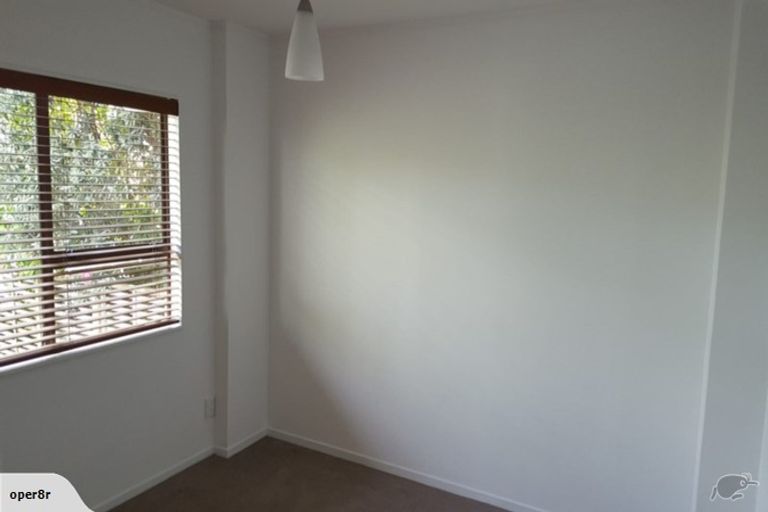 Photo of property in 46 Masterton Road, Rothesay Bay, Auckland, 0630