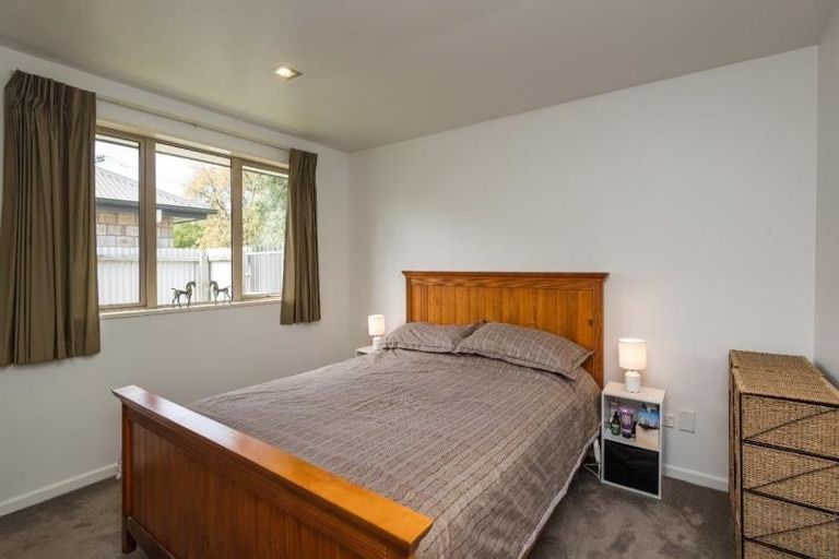 Photo of property in 65a Cleveland Street, Edgeware, Christchurch, 8013