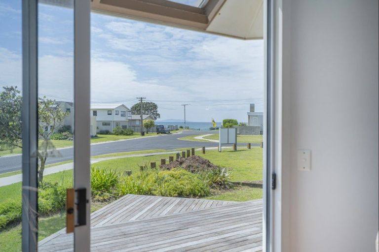 Photo of property in 103 Hinemoa Street, Whangamata, 3620