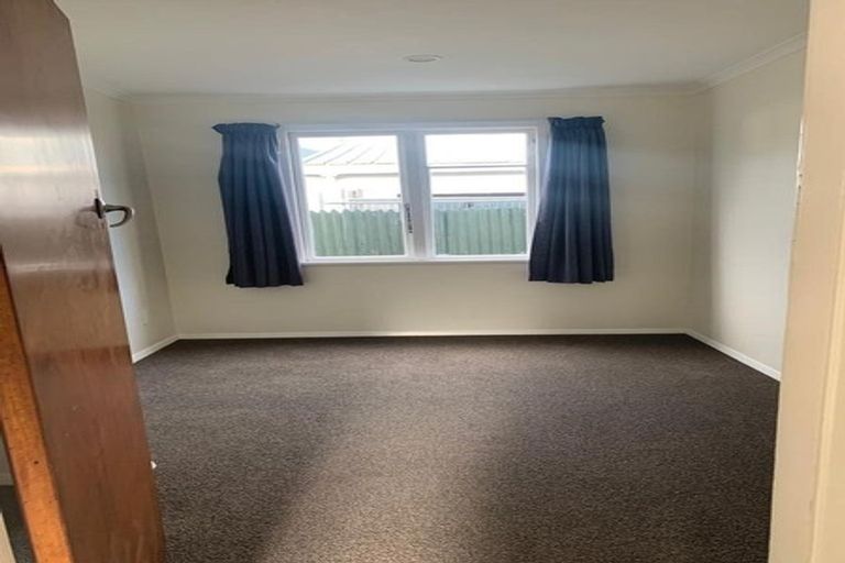 Photo of property in 20 Kapiti Road, Paraparaumu, 5032