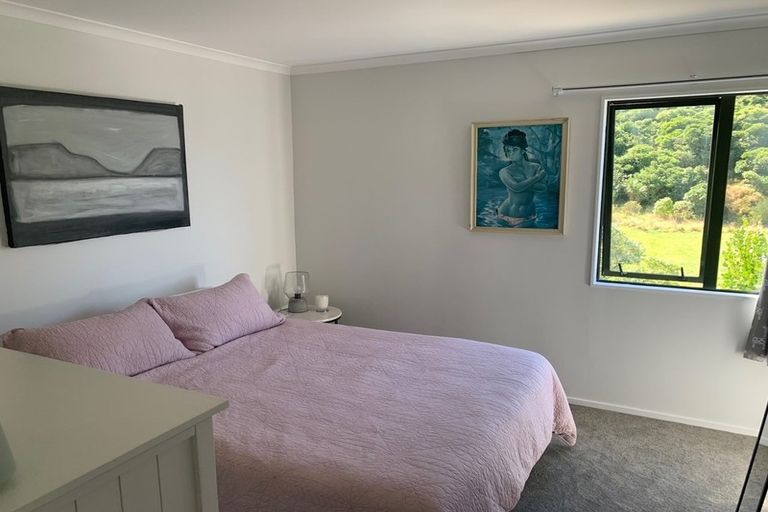 Photo of property in 2/19 Onslow Road, Khandallah, Wellington, 6035