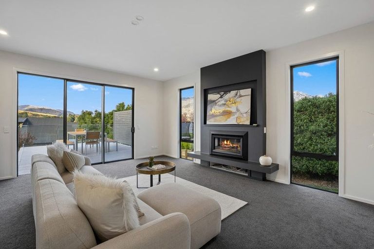 Photo of property in 4 Lindmore Lane, Lower Shotover, Queenstown, 9371