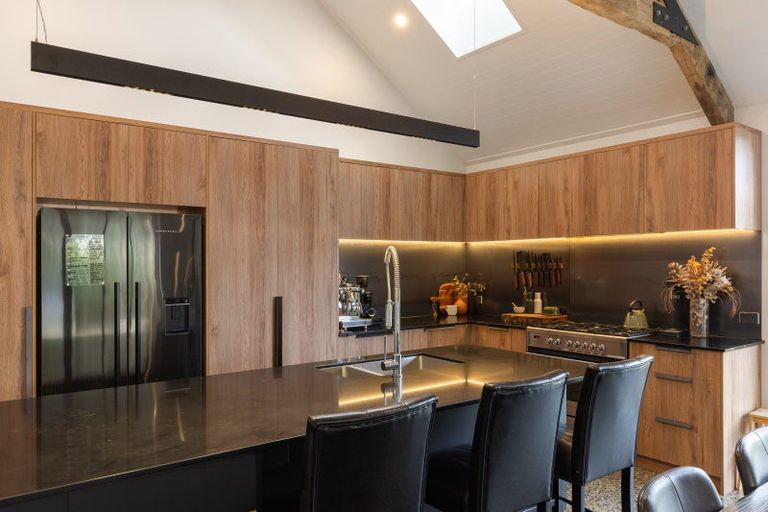 Photo of property in 52 Cunninghams Drive, Jacks Point, Queenstown, 9371
