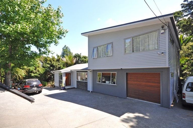 Photo of property in 585 South Titirangi Road, Titirangi, Auckland, 0604