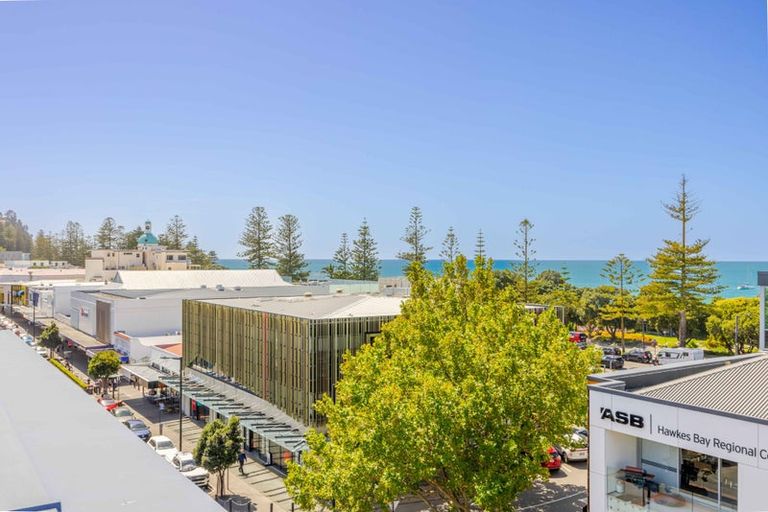 Photo of property in 166 Arran Point Parade, Orewa, 0931