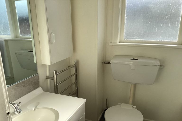 Photo of property in 17 Trevethick Grove, Woburn, Lower Hutt, 5010