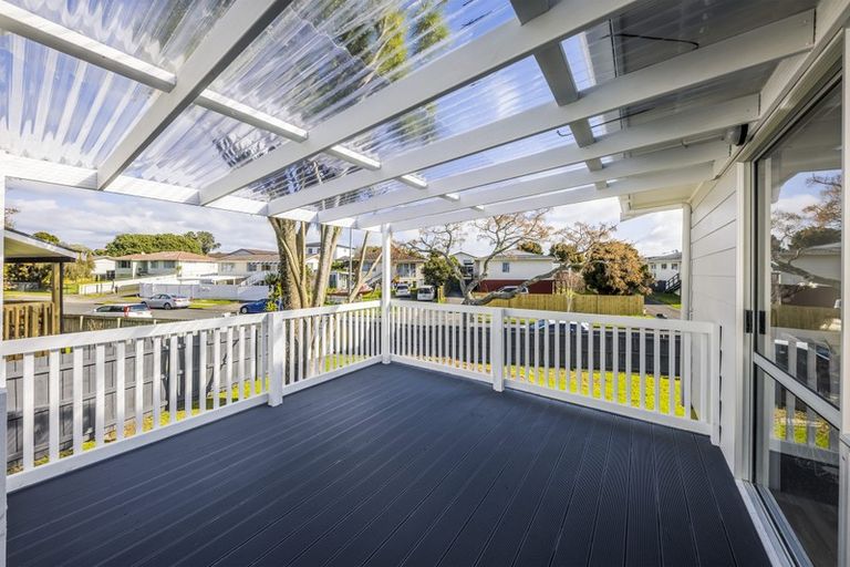 Photo of property in 20 Frobisher Way, Clendon Park, Auckland, 2103