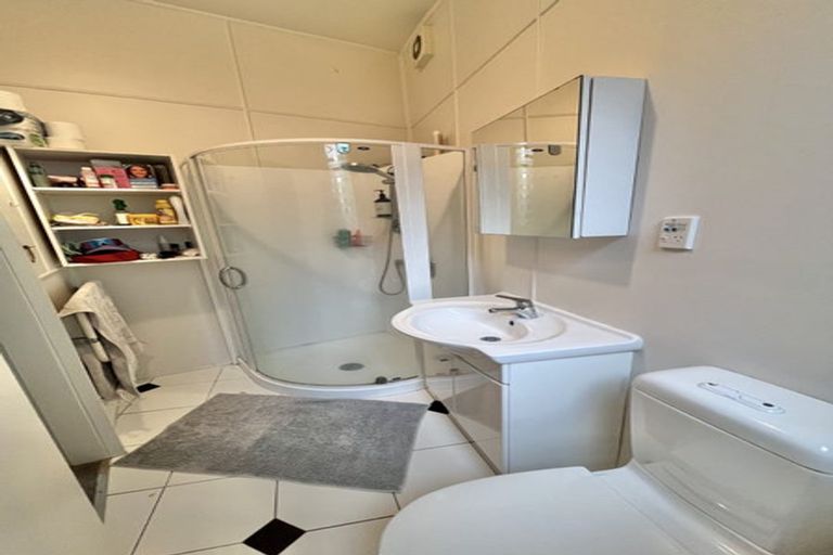 Photo of property in 186 Oriental Parade, Oriental Bay, Wellington, 6011