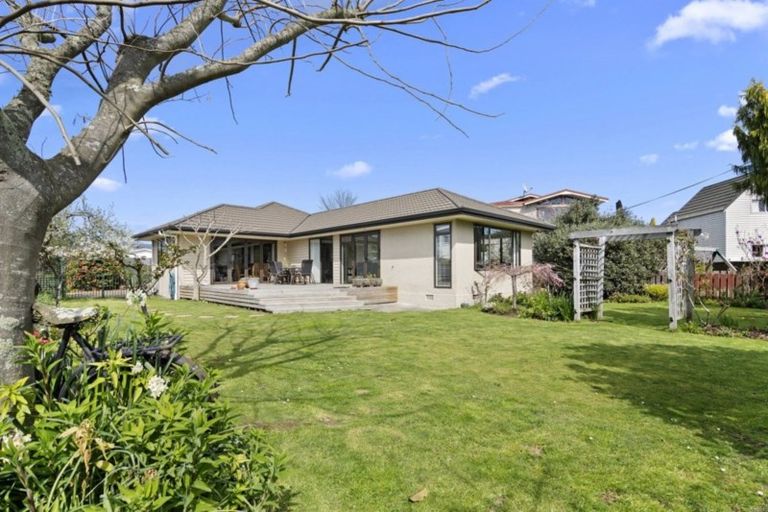 Photo of property in 136 Parkers Road, Tahunanui, Nelson, 7011