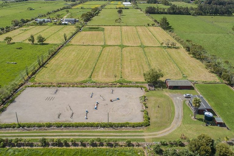 Photo of property in 85 Te Pua School Road, Helensville, 0875