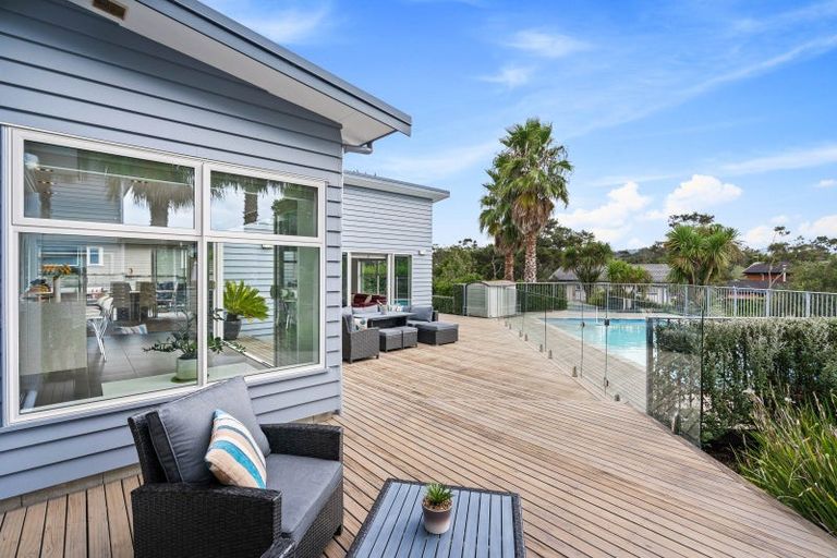 Photo of property in 17a Churchouse Road, Greenhithe, Auckland, 0632