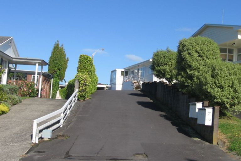 Photo of property in 8/7 Lydia Avenue, Northcote, Auckland, 0627