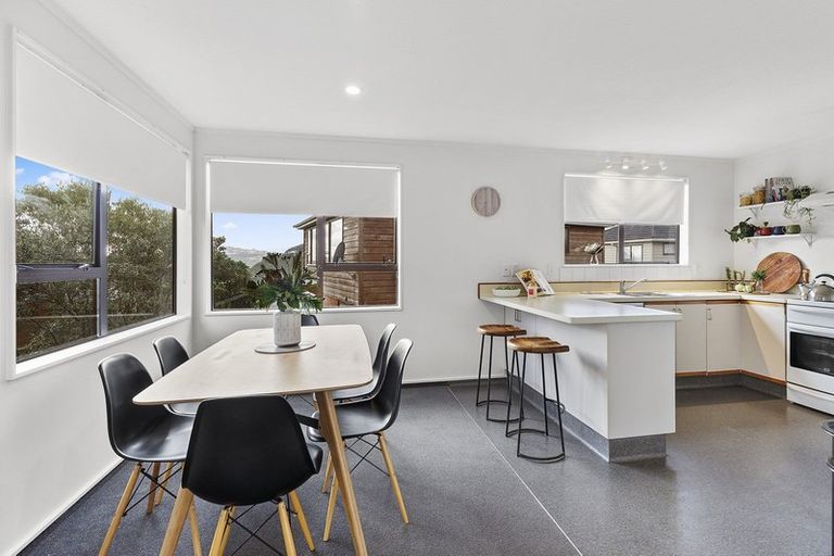 Photo of property in 12a Shastri Terrace, Khandallah, Wellington, 6035