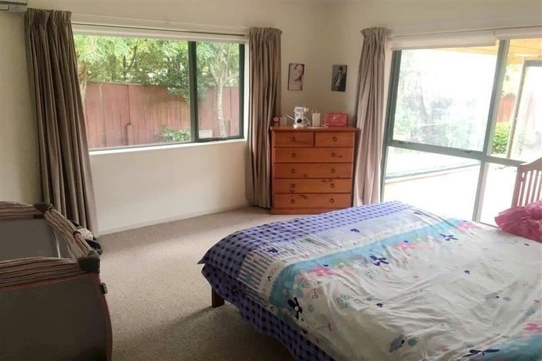 Photo of property in 22 Gendo Avenue, Henderson, Auckland, 0612