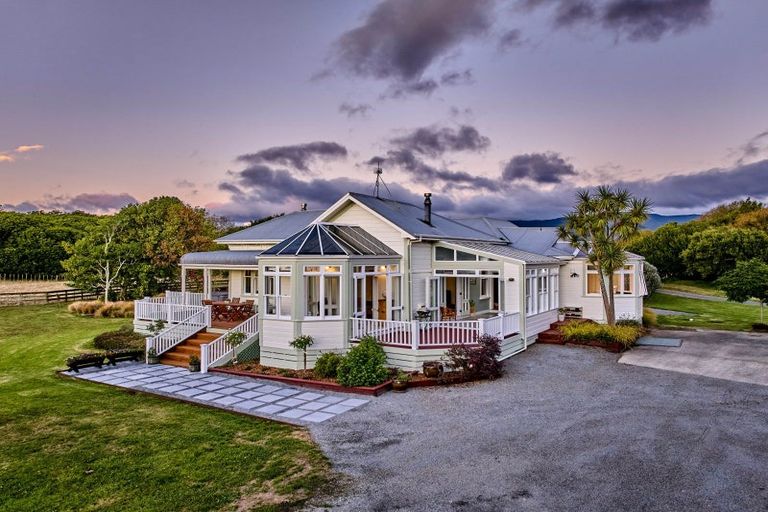 Photo of property in 108 Arcus Road, Te Horo, Otaki, 5582
