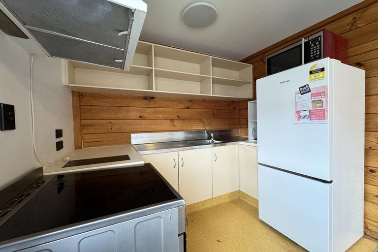 Photo of property in Te Awhina Apartments, 22u3 Sussex Street, Mount Cook, Wellington, 6021