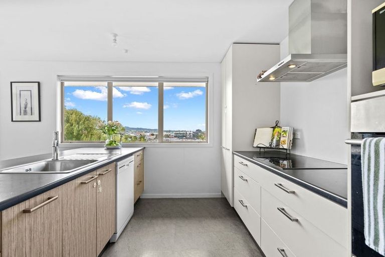 Photo of property in 4 High Oaks Way, Avenues, Whangarei, 0110