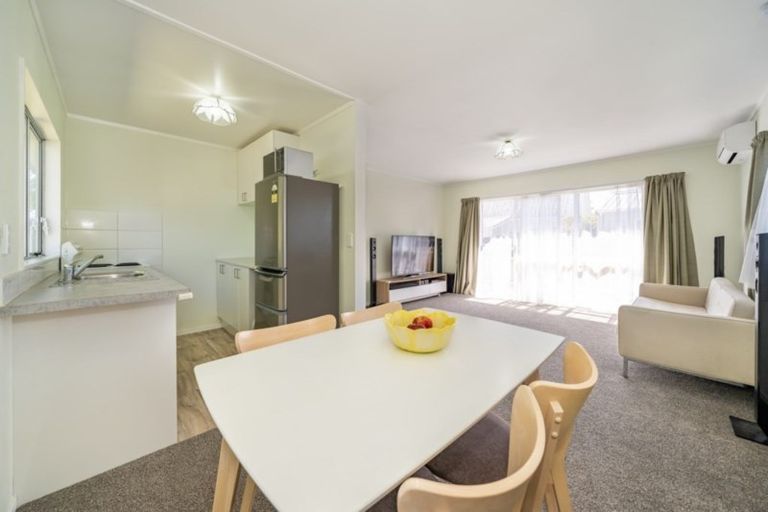 Photo of property in 614f2- Fergusson Drive, Trentham, Upper Hutt, 5018